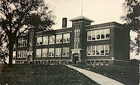 Bonaparte High School Photo